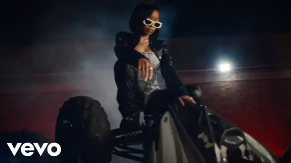 Lola Brooke - Neighborhood Hero (Video)