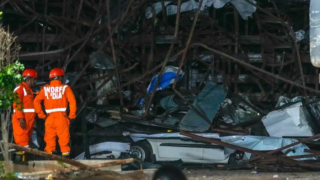 Collapsed billboard claims 3 lives, injures 59 injured in India