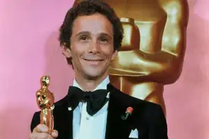 Net Worth Of Joel Grey