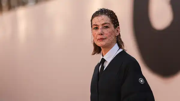 Rosamund Pike to Lead Emerald Fennell’s Next Directorial Feature