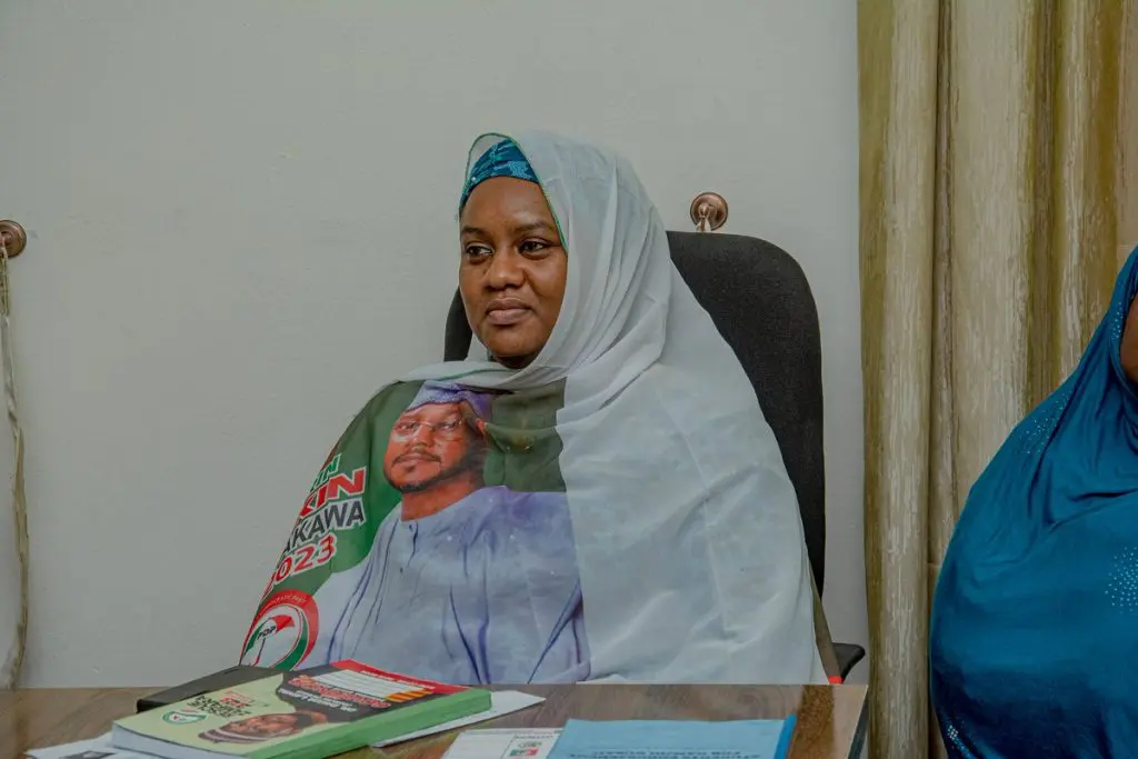 Zamfara Gov’s wife marries off 100 orphans, provides assistance to grooms