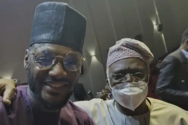 "I Finally Met The True Bahdt Guy” – 2Baba Meets Falz’s Father, Femi Falana (Photo)