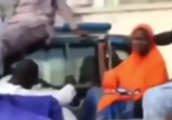Hisbah Nabs Man, Woman Having S3x In Public At A Zamfara Motor Park (pic)