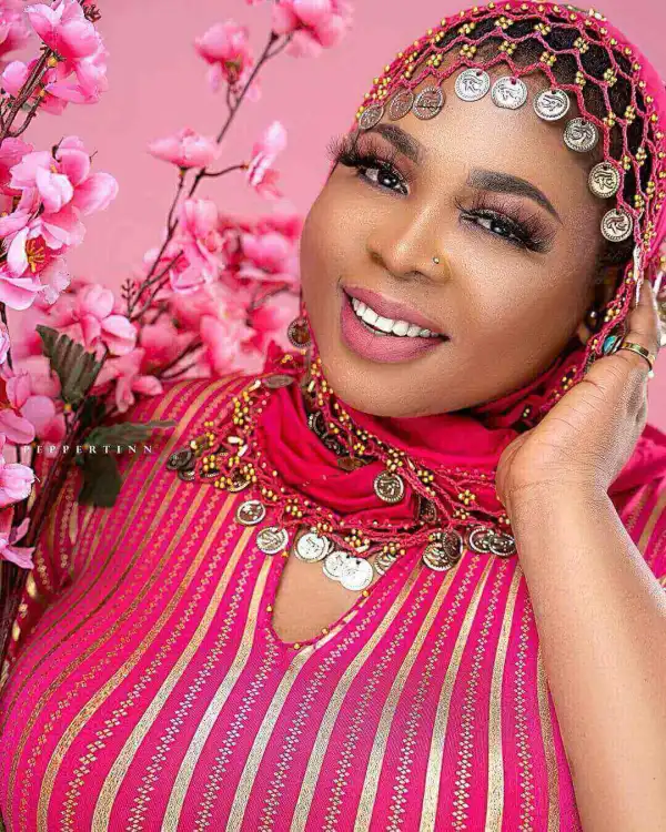 Biography & Career Of Purfcie Conna