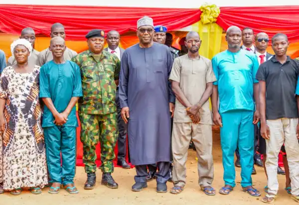 Gov Abdulrazaq receives 23 freed abductees in Kwara