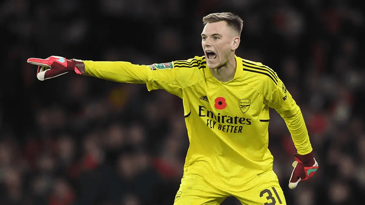 Transfer: Arsenal announce deal for Hein