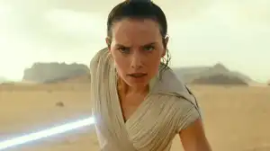 Star Wars: Daisy Ridley on Rey Movie’s Filming & Kathleen Kennedy’s Involvement