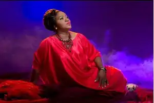 Lara George – He Is Lord