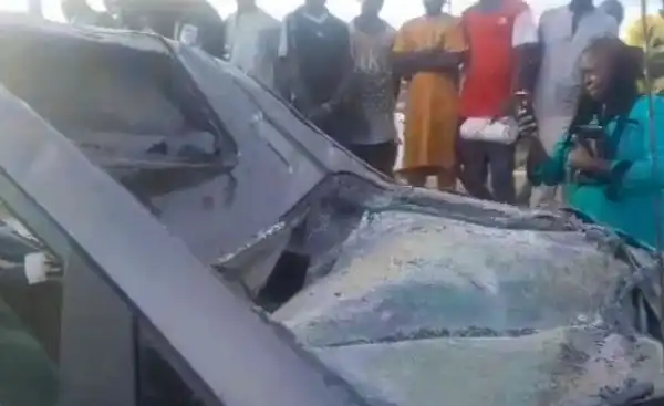 Four escape death in Lekki-Ajah car crash