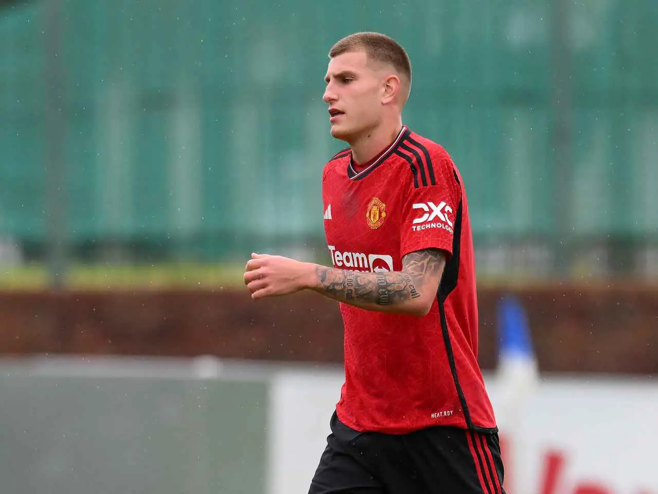 Transfer: Man Utd confirm deal for Bennett