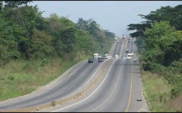 Pregnant Woman, Two Others Killed In Another Lagos-Ibadan Road Crash