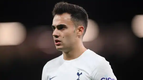 Nottingham Forest hold talks over Sergio Reguilon loan