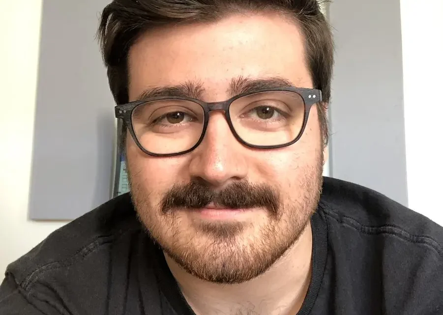 Biography & Career of Eddy Burback