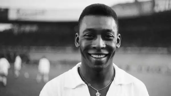 Breaking News: Pele dies aged 82