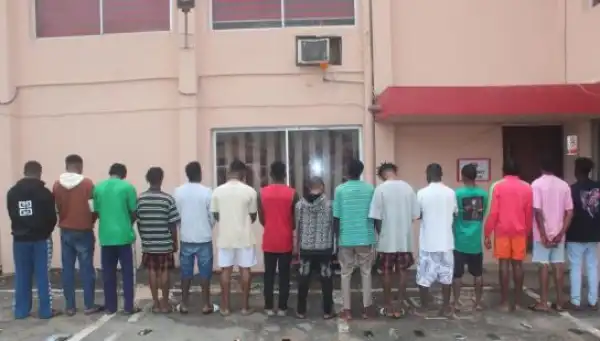 EFCC Arrest 15 Suspected Internet Fraudsters