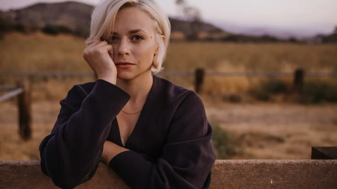 Biography & Career Of Joy Lauren