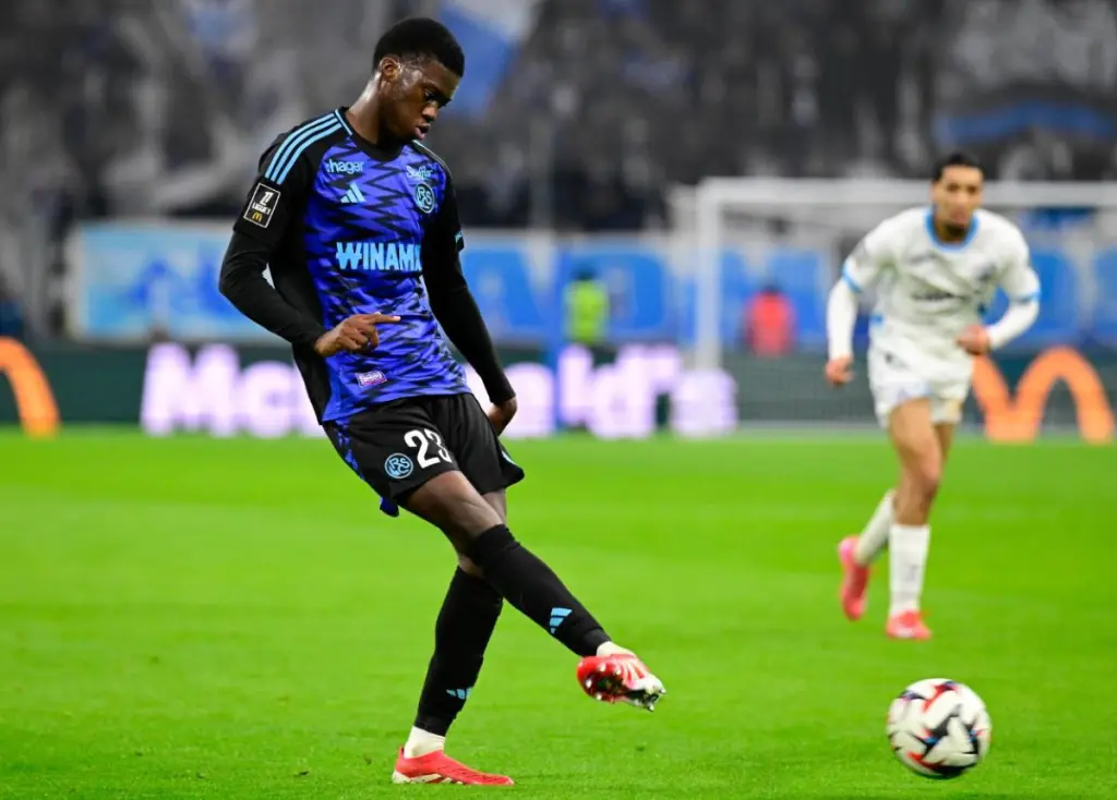 EPL: Chelsea agree to sign Mamadou Sarr