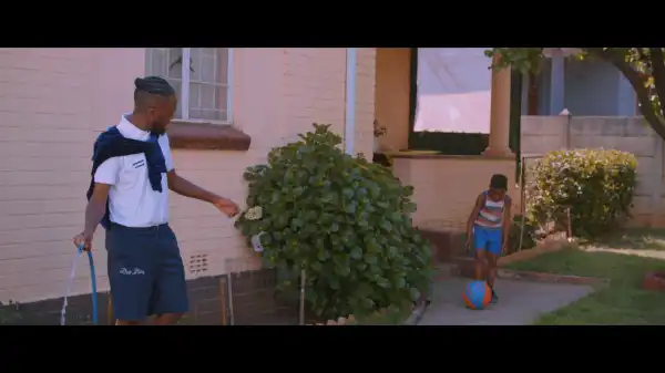 Stilo Magolide – Madoko Ft. Kwesta (Video)