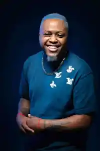 King Lee – Iyageleza ft Nisen, Emza