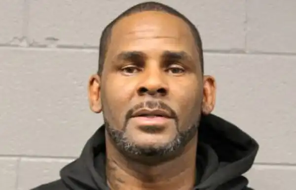 R. Kelly Placed On Su*cide Watch At NYC Jail - Lawyer
