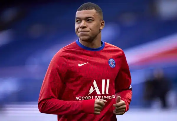 Transfer: Kylian Mbappe in shock move to Man Utd