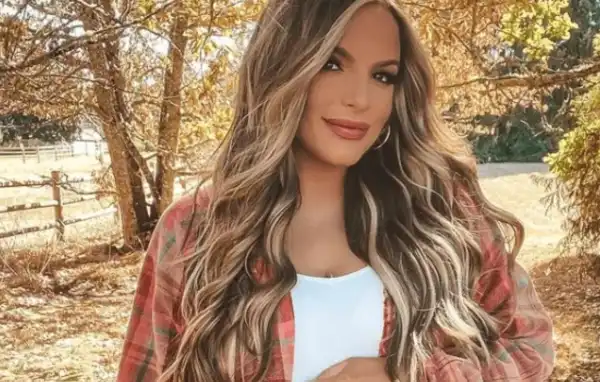 Net Worth Of Casey Holmes