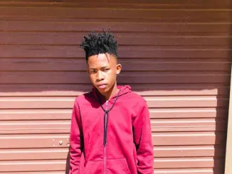 Ntwana Tee Rsa – Church Bells