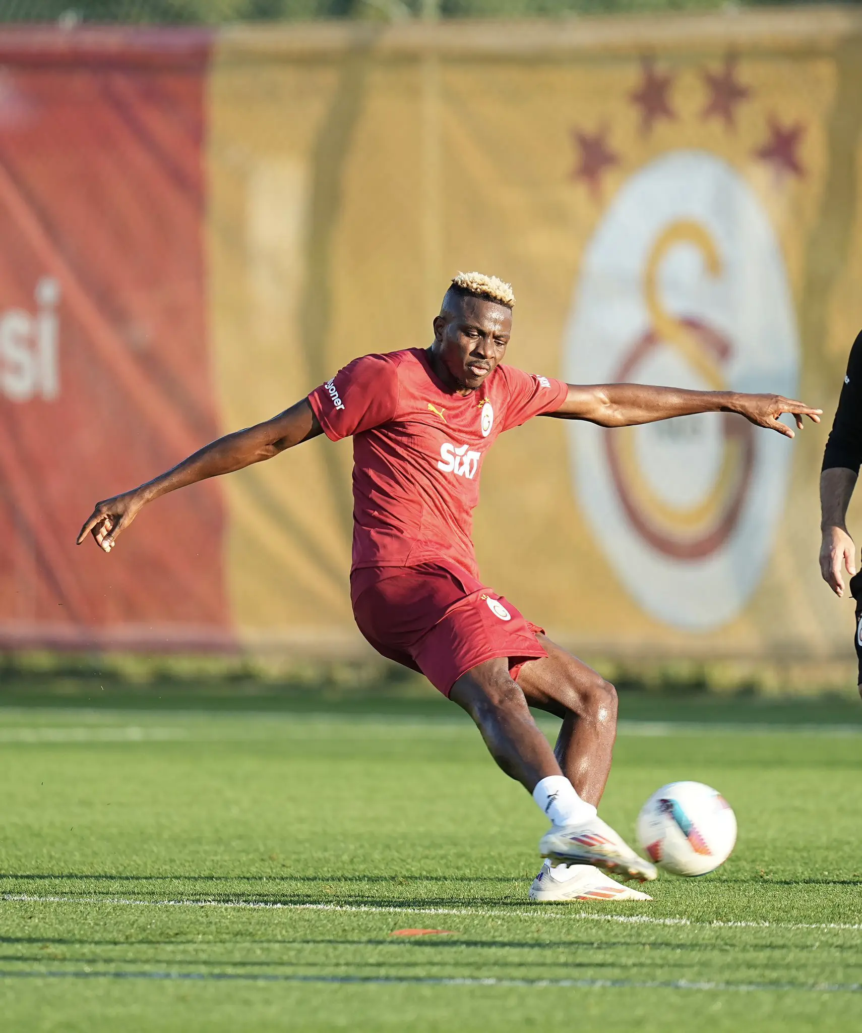 Turkey: Fit-again Osimhen named in Galatasaray’s squad for Antalyaspor game