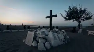 Joy Fak – I Believe In Miracles (Video)