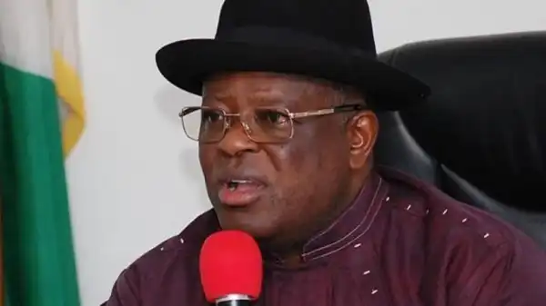 You Need Painkillers To Go Through Aba-Port Harcourt Road – Umahi