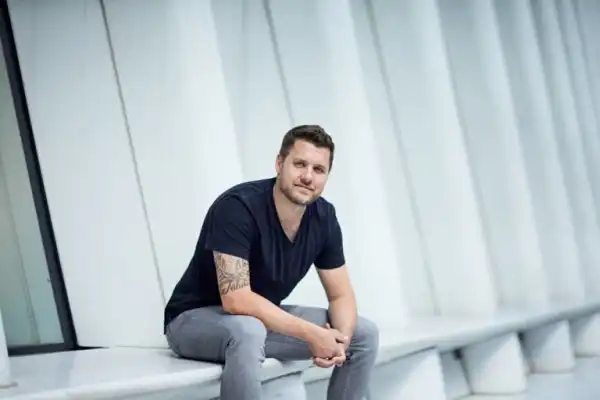 Biography & Career Of Mark Manson
