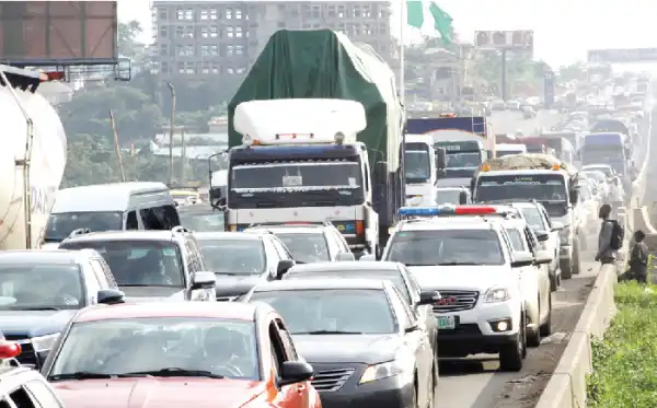 Gridlock: Kara bridge-OPIC open to traffic Sunday – FG