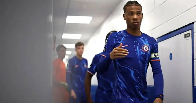 Transfer: Chelsea announce deal for Samuels-Smith