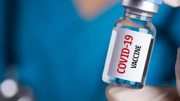 FG: COVID-19 Vaccination Now Mandatory for Civil Servants, See Last Date