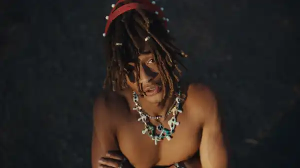 Jaden - Gorgeous (Video)