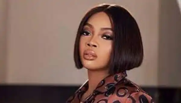 Pay Me Two Million Naira To Give You Cute Babies - Fan Tells Toke Makinwa