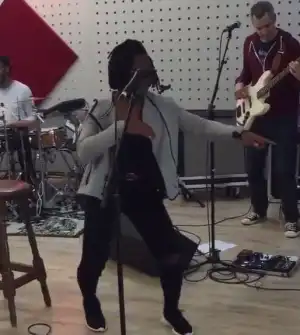 Asa Shows Off Her Shoki Moves in Slow Motion