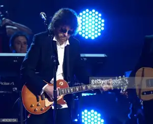 Elo - Stare
