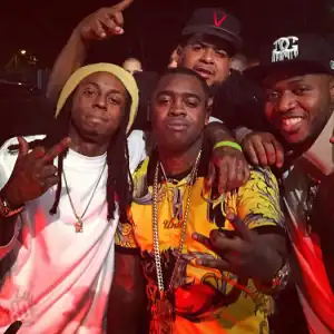 Kidd Kidd - Ejected (I Got Some Bad Bitches In My Section) Ft. Lil Wayne