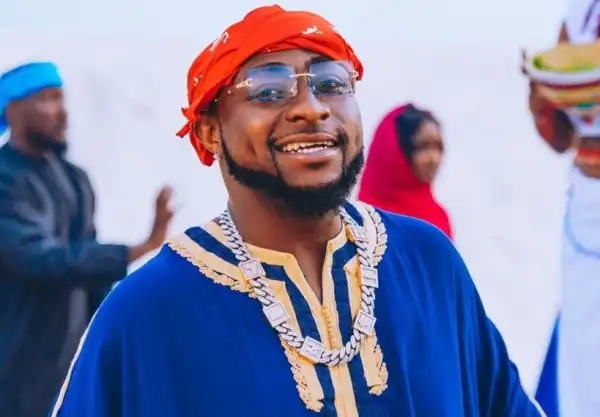 UNILAG Student Accuses Davido of Refusing to Pay N1m for a Stuffed Dummy He Bought From Him Since 2020 (Photo)