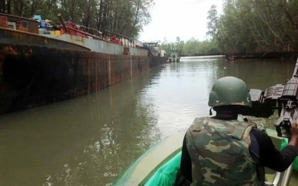 Navy arrests 2 for crude oil theft in Rivers