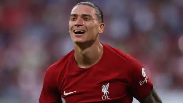 Thiago helping Darwin Nunez settle in at Liverpool