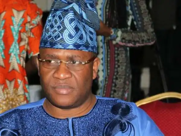 Lagos lawmakers mourn Tunde Buraimoh
