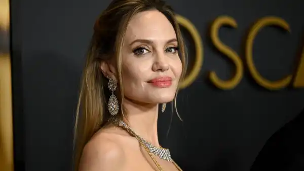 Angelina Jolie To Play a Filmmaker in Proxima Director’s New Fashion Movie Stitches