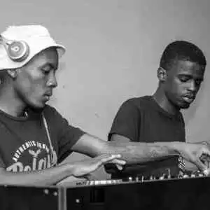 Nkulee 501 & Dub 501 – Sing My Blues