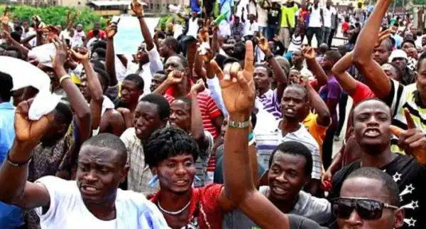 Protest: NANS tackles DSS, to storm UNILAG tomorrow