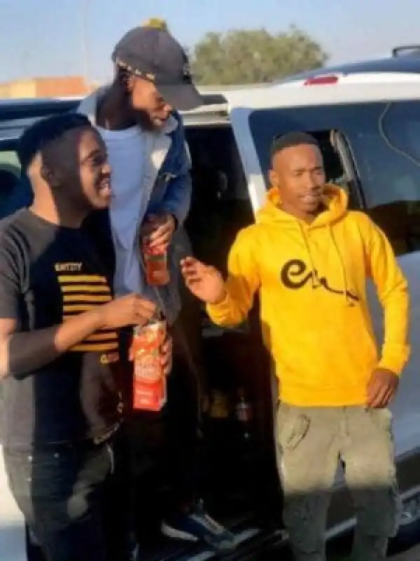 Entity MusiQ & Lil’Mo – Temptations Ft. Mdu A.k.a TRP & Bongza
