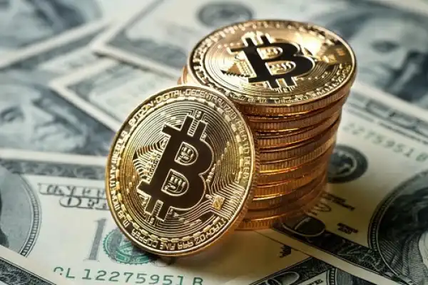 Bitcoin Plunge: $98bn Wiped Off Crypto Market in 24 Hours
