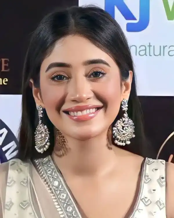 Biography & Career Of Shivangi Joshi