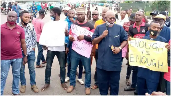 Buhari get five days ultimatum to reverse fuel price, electricity tariff